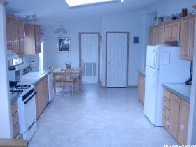 555 E Cannibal Rd, Cove, UT 84320 — photo 6