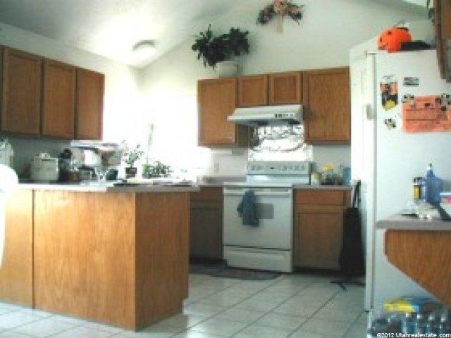 6097 Crystal River Dr, Murray, UT 84123 — photo 3