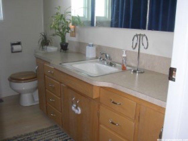 180 N Main St, Hyde Park, UT 84318 — photo 5