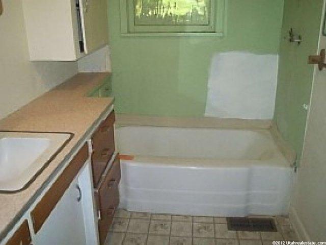 613 S Harrison Blvd E, Ogden, UT 84404 — photo 8