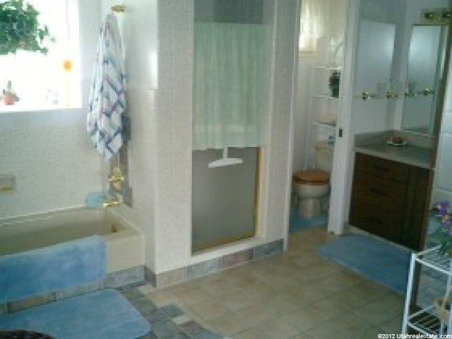 618 N Dixie St, Layton, UT 84041 — photo 6