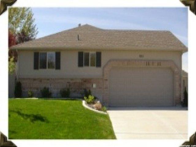 821 Edgewood Dr, South Ogden, UT 84403 — photo 2