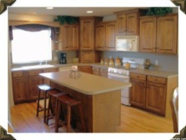 821 Edgewood Dr, South Ogden, UT 84403 — photo 7