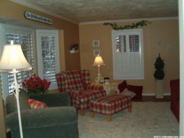 572 S 300 E, Kaysville, UT 84037 — photo 4