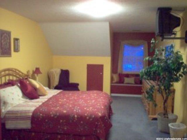 572 S 300 E, Kaysville, UT 84037 — photo 6