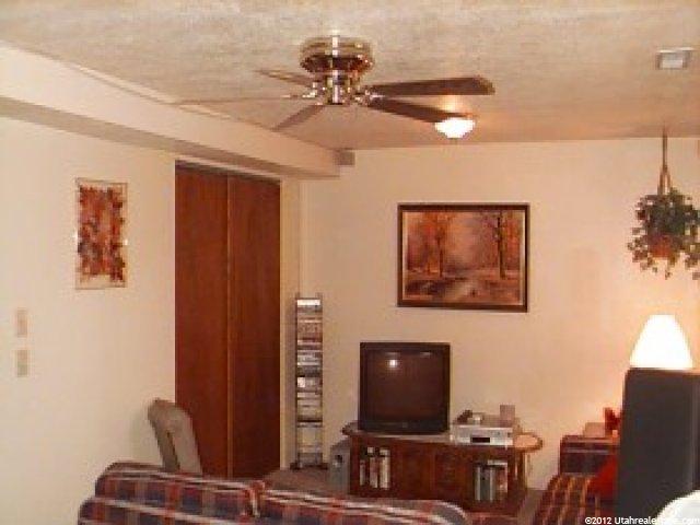 974 S 25 E, Layton, UT 84041 — photo 7