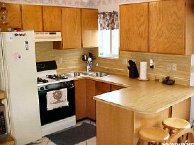 4864 S 3500 W, Roy, UT 84067 — photo 4
