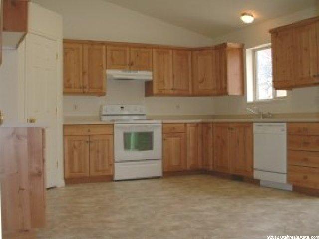 133 S 1130 E, Hyrum, UT 84319 — photo 2