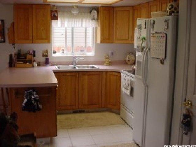 1174 N 100 W, Layton, UT 84041 — photo 4