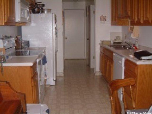 275 Meadow Ln, Centerville, UT 84014 — photo 2