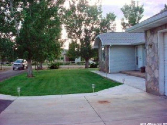 869 S 400 W, Hurricane, UT 84737 — photo 4