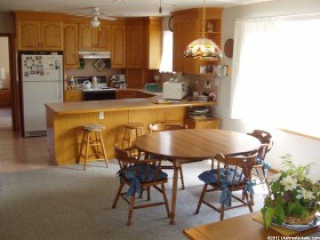 1842 Valley View Dr, Layton, UT 84040 — photo 4
