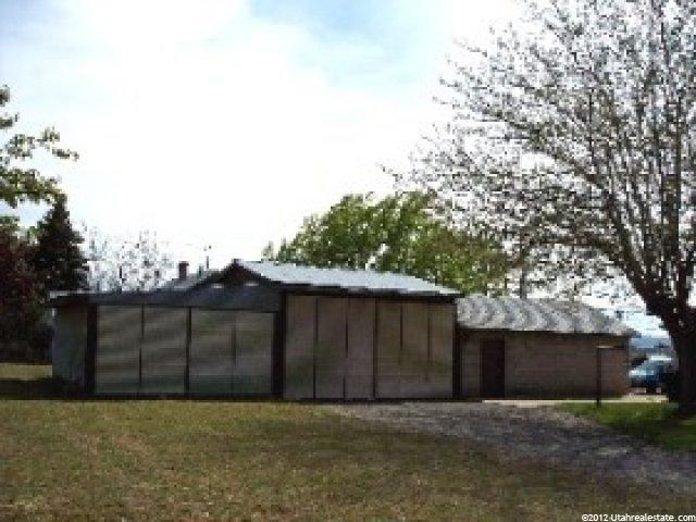652 N 1500 W, Clinton, UT 84015 — photo 2