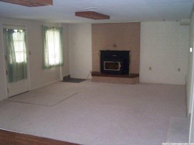 515 W Elberta Dr, Pleasant View, UT 84414 — photo 4