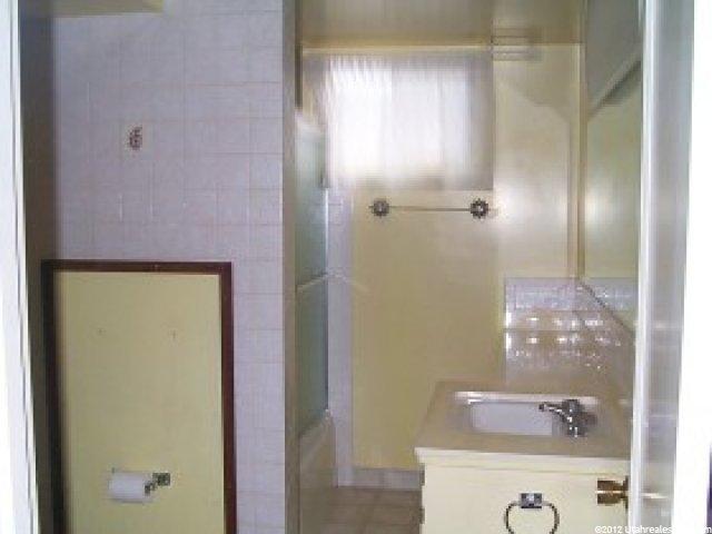 515 W Elberta Dr, Pleasant View, UT 84414 — photo 5