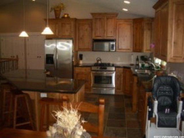 46 Village Square Rd, Centerville, UT 84014 — photo 3