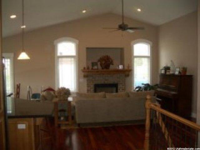 46 Village Square Rd, Centerville, UT 84014 — photo 7
