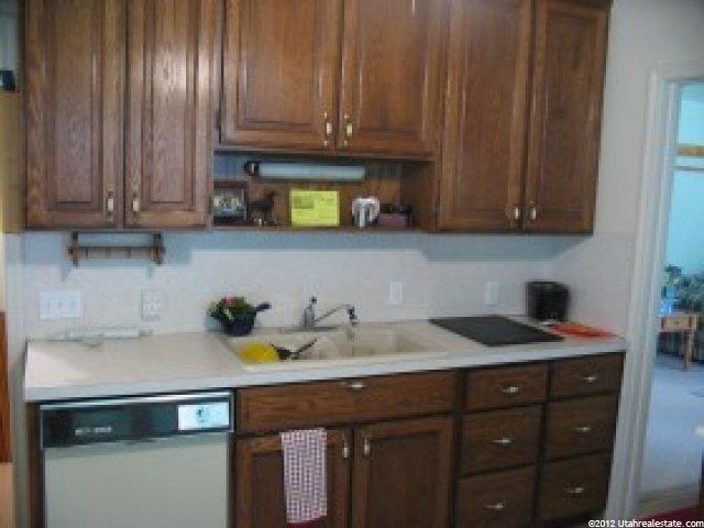 1384 Marilyn Dr, Ogden, UT 84403 — photo 3
