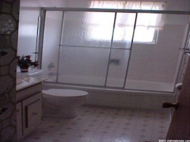 5830 S 2325 W, Roy, UT 84067 — photo 4