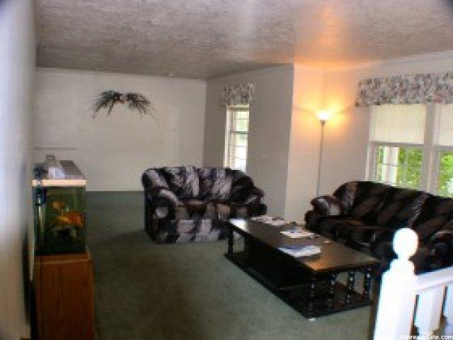 1347 Hillsboro Dr, Layton, UT 84040 — photo 2