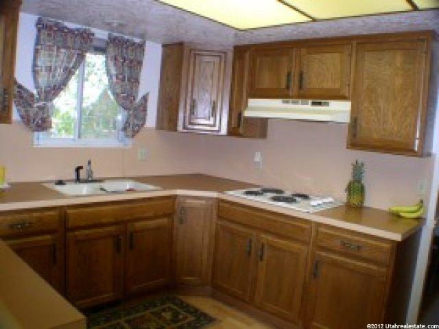 1347 Hillsboro Dr, Layton, UT 84040 — photo 3