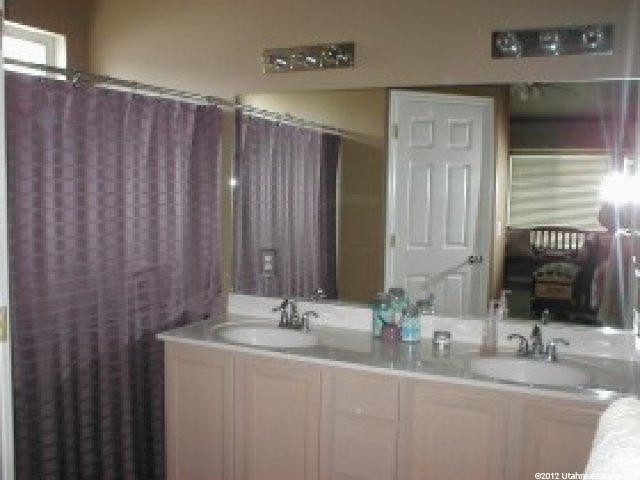 1410 N 125 E, Layton, UT 84041 — photo 4