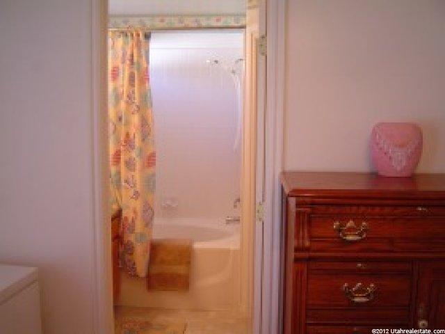 1590 N 300 E, Layton, UT 84041 — photo 6