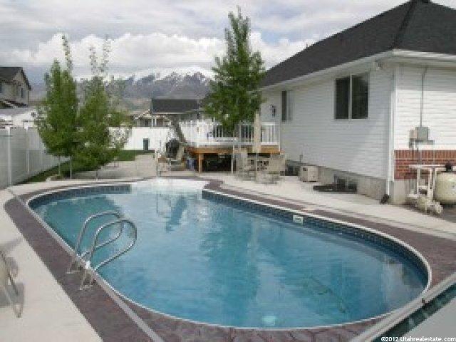 208 W 800 S, Layton, UT 84041 — photo 6