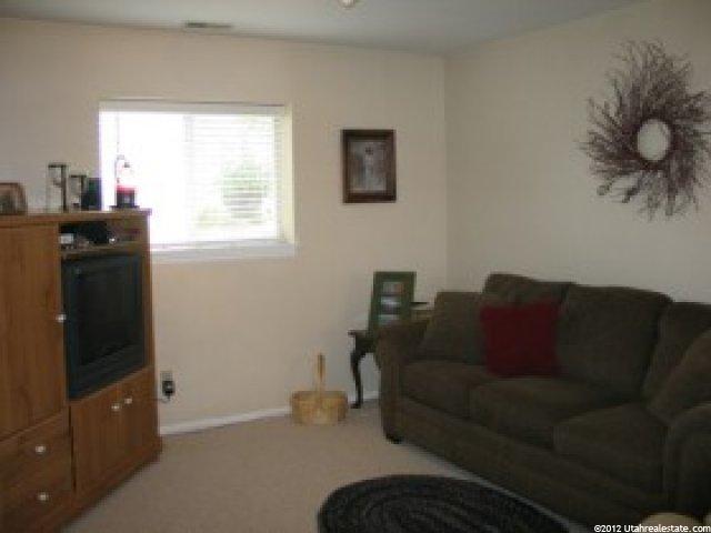 117 S 1250 E, Logan, UT 84321 — photo 4