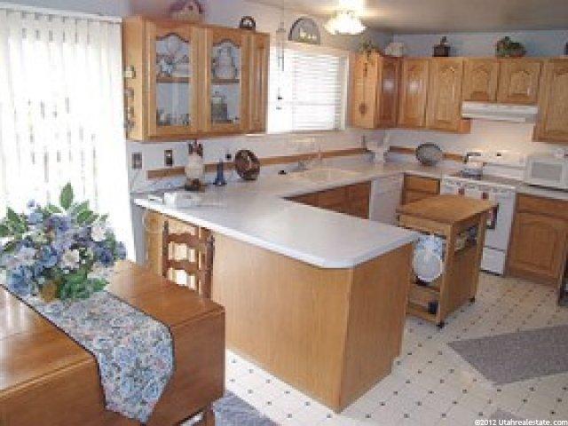 821 Bourdeaux St, Midvale, UT 84047 — photo 3