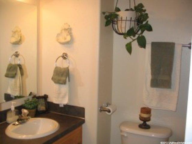 1174 N 125 E, Harrisville, UT 84404 — photo 8