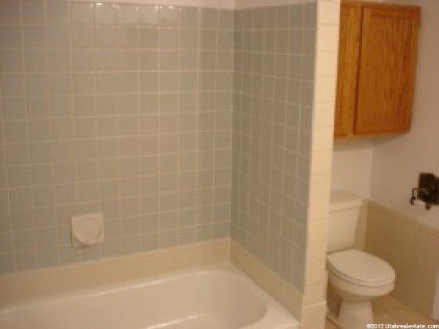 2441 E Quail Run Dr, Sandy, UT 84093 — photo 5