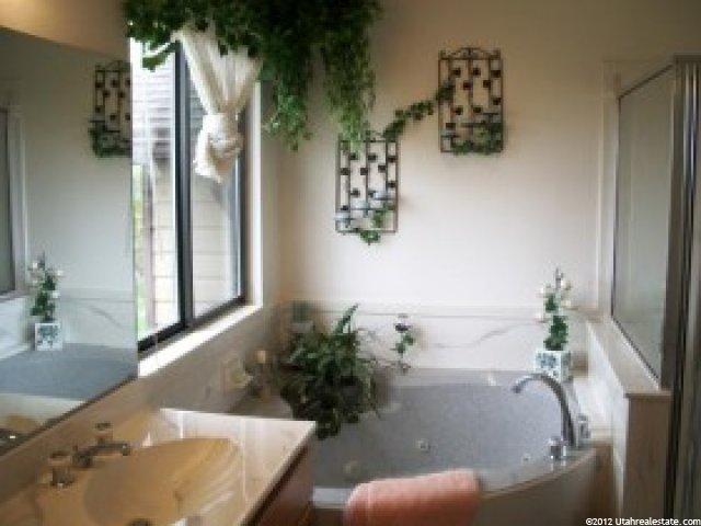 3611 N 2175 E, Layton, UT 84040 — photo 4
