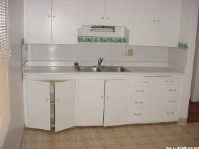 58 S Ellison St, Layton, UT 84041 — photo 4