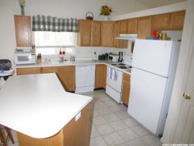 1431 N 2425 W, Layton, UT 84041 — photo 2