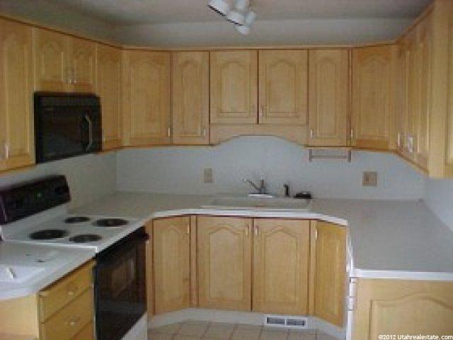 1902 N 2550 E, Layton, UT 84040 — photo 5