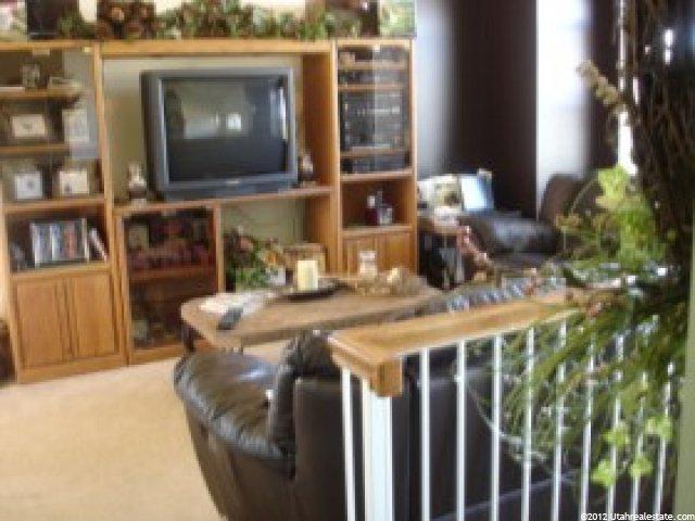 5483 S Midland Dr W, Roy, UT 84067 — photo 4