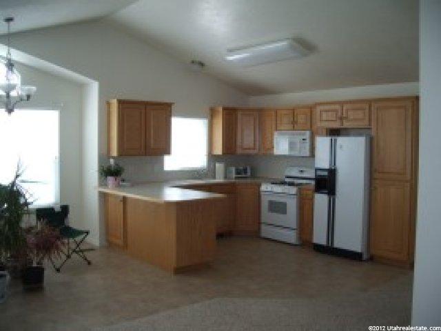 3720 W Augusta Dr, Syracuse, UT 84075 — photo 5