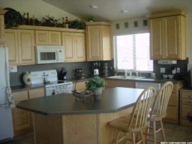 2996 W 3600 N, Farr West, UT 84404 — photo 2