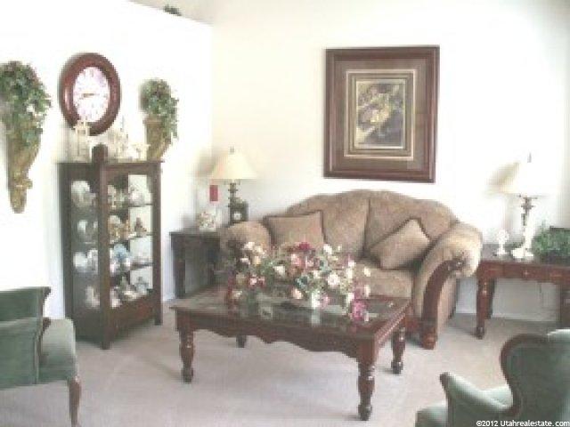 5872 S Jamiah Dr, Murray, UT 84123 — photo 2