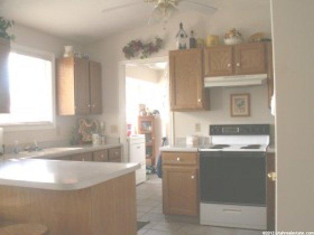 5872 S Jamiah Dr, Murray, UT 84123 — photo 3