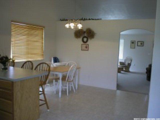 2596 N 2275 W, Clinton, UT 84015 — photo 2