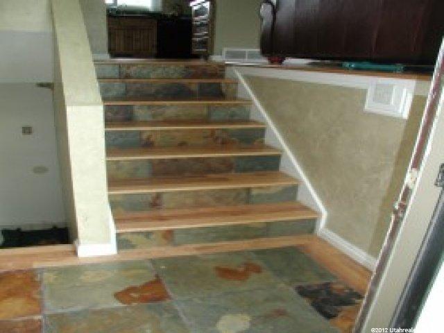 1393 E Sandy Hills Dr S, Sandy, UT 84093 — photo 2
