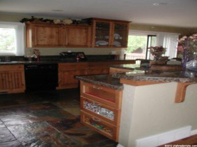 1393 E Sandy Hills Dr S, Sandy, UT 84093 — photo 3