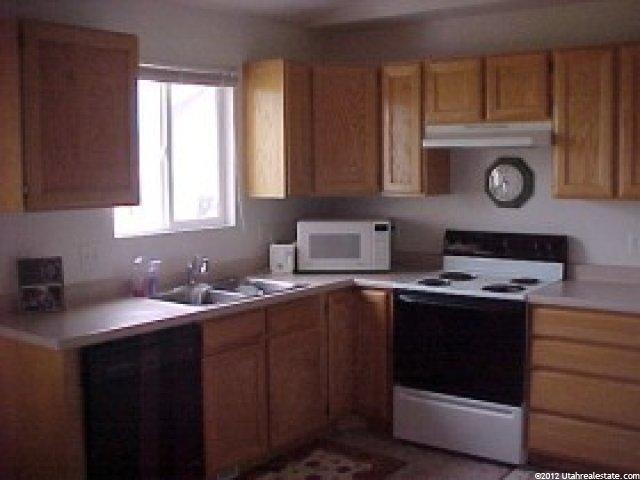 324 E 770 N, Tooele, UT 84074 — photo 3