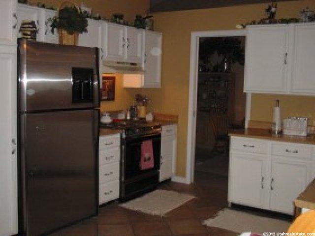 2418 E Granite Hills Dr, Sandy, UT 84092 — photo 3
