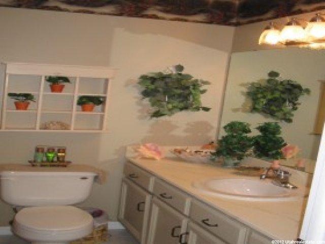 2418 E Granite Hills Dr, Sandy, UT 84092 — photo 4
