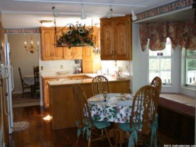 8188 Miranda Ln, Sandy, UT 84093 — photo 2