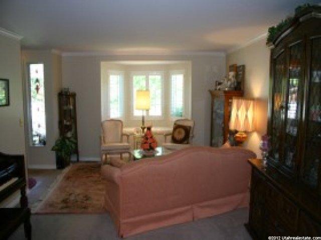 8188 Miranda Ln, Sandy, UT 84093 — photo 3