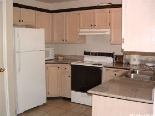 552 W 1900 N, Centerville, UT 84014 — photo 4